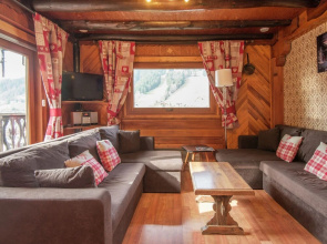 Comfortable, Detached Holiday Home for Nine People Near Les Gets