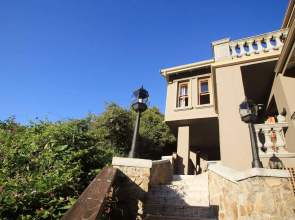 Livingstone Villa