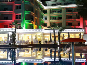 Fafa Premium Hotel