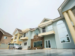Relle Suites Hotel