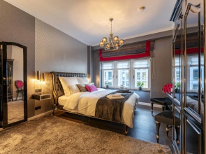 La Belle 10 Boutique Hotel