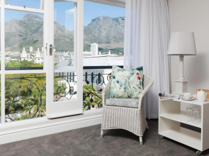 Cape Town Hollow Boutique Hotel