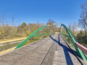 Walk to Golf Course: Spacious Rough River Retreat!
