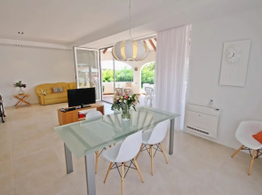 El Descanso - sea view villa with private pool in Benissa