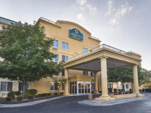 La Quinta Inn Detroit Utica