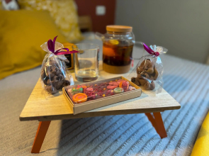 Диван и Чемодан на ул. Коммунистическая, 26