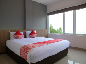 The Holiday Guest House by OYO Rooms