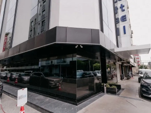 Blue Boutique Hotel