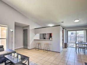 San Antonio Abode w/ Yard: 17 Mi to Downtown!