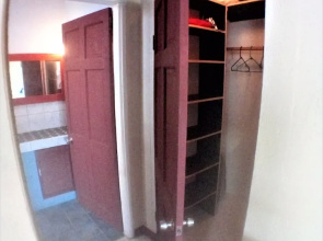 Mike's Holiday Apartments