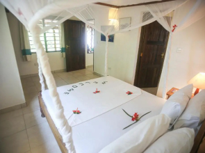 Watamu Beach Cottages B&B