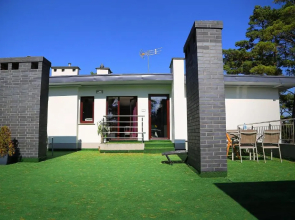 Villa Reza
