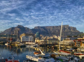 Lovely 1 Bed Apartment With Pool in Cape Town