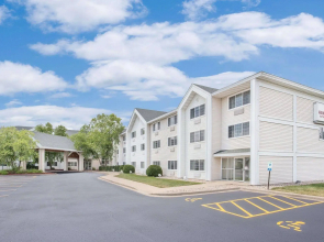 Cobblestone Suites Oshkosh