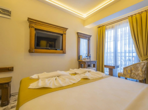 Reis Royal Hotel