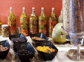 Отель Ramada by Wyndham, Athens Club Attica Riviera