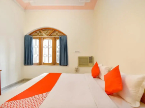 Kusum Lodge by OYO Rooms