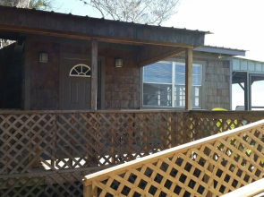 Runaway Bay Lodge