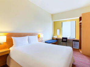 Отель ibis Al Rigga