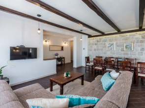 Apartments Made 4U