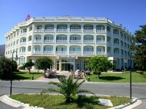 Denizkizi & Denizkizi Royal Hotel