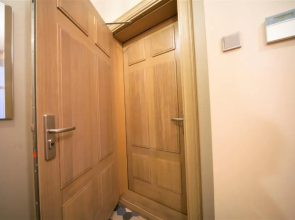 Oldtown apartment / New house + elevator