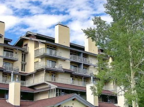 Private Deck Mountain Views Babbling Creek Sleeps 4