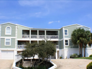 Oasis at Crescent Beach #46507 - 11 Br Home