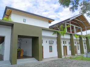 Hotel Cloud Nine