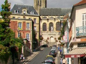 T1 grand confort - 3 minutes à pieds de la gare - jardin - Netflix - WIFI- Parking