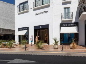 Puerto Banus second line, luxury apartement