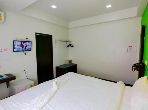 Basic Line Hotel at Loikroh