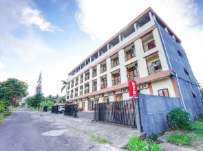 OYO 1693 Edward Residence Malalayang