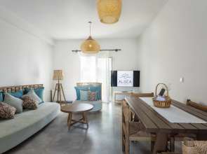 Alsea Seafront Apartments