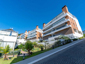 Apartamento com Vista Mar em Condomínio de Luxo
