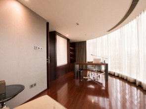 Royal International Hotel