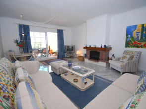 Apartment in Alhaurín el Grande near golf course