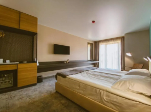 B1 Downtown Hotel