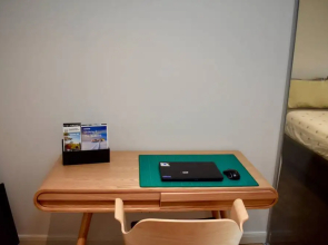 Stylish 1 Bedroom Apartment By Melbourne Park in Richmond