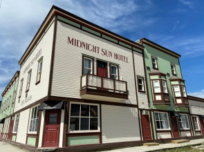 Midnight Sun, a Coast Hotel