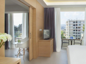 Royal Apollonia by Louis Hotels