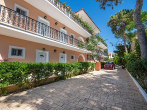 Achillion Apartments & Studios