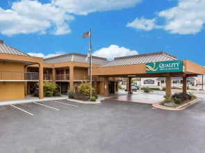 Clarion Pointe Statesville