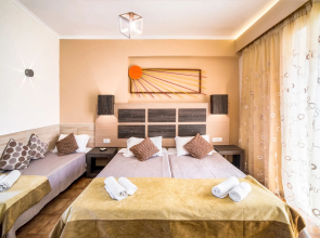 Acapulco Marinos Studios & Apartments