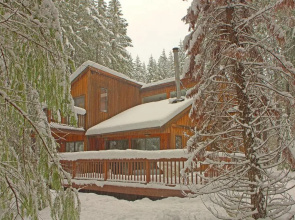 Wonderland Lodge