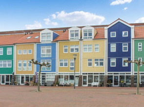 Stunning Home in Hellevoetsluis With 2 Bedrooms and Wifi