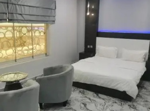 Marina Suhar Hotel