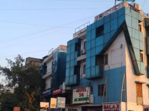 Hotel S G,Vadodara