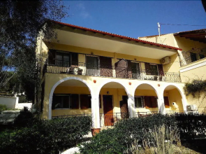 Villa Kokoros