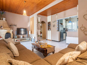 Dimitris Cottage in Apergatika